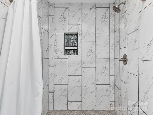 611 Peniel Road, Columbus, NC 28722