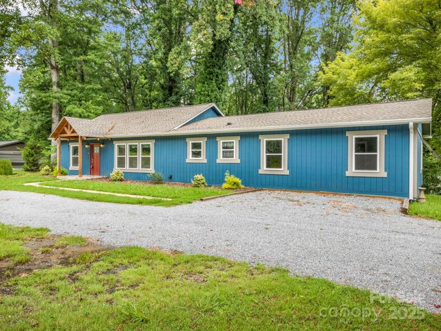 611 Peniel Road, Columbus, NC 28722