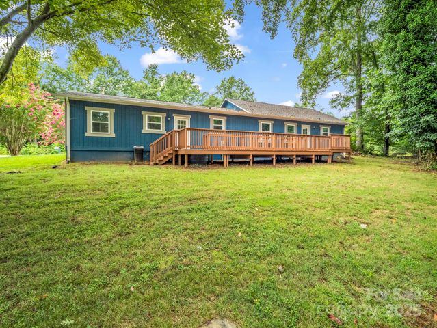 611 Peniel Road, Columbus, NC 28722