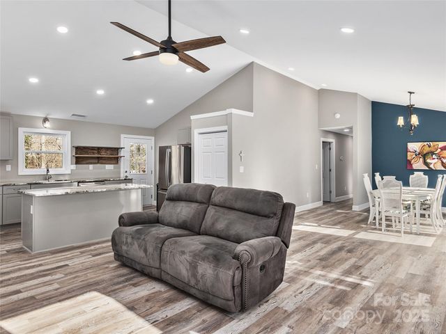 611 Peniel Road, Columbus, NC 28722