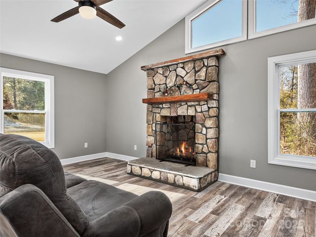 611 Peniel Road, Columbus, NC 28722