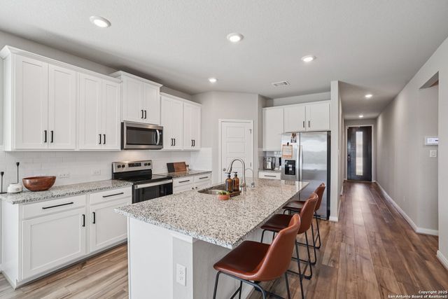 3311 Junction Bay, Converse, TX 78109