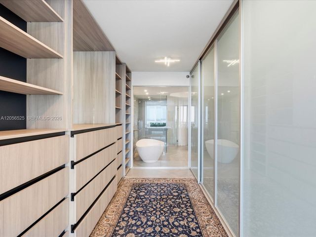 3802 NE 207th Street 1101, Aventura, FL 33180
