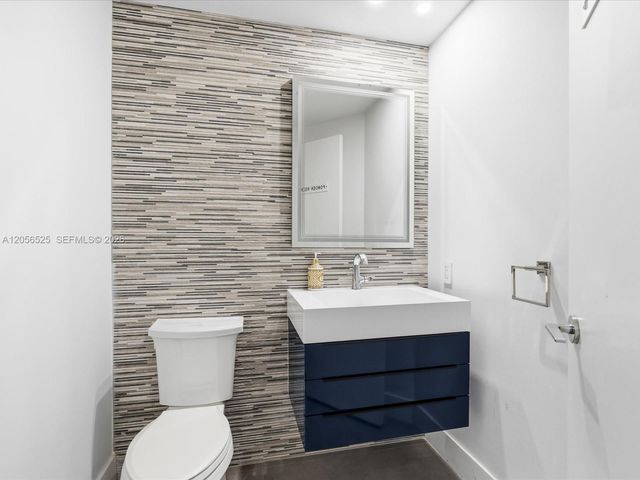 3802 NE 207th Street 1101, Aventura, FL 33180