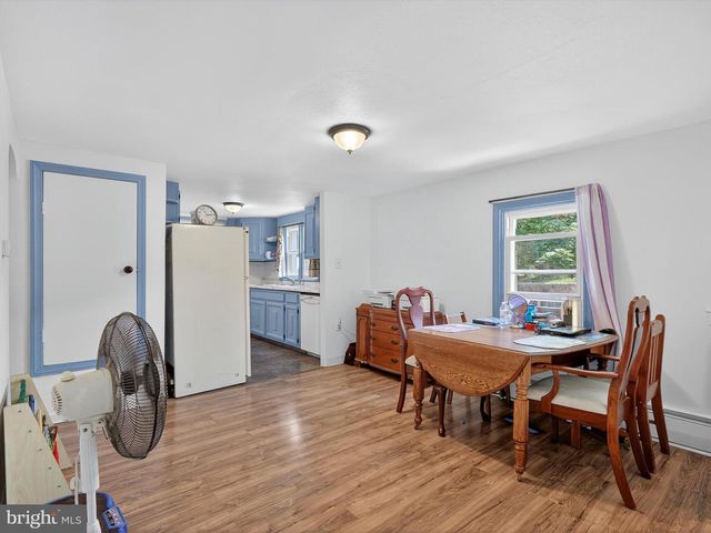 102 ALTOONA AVE, Enola, PA 17025