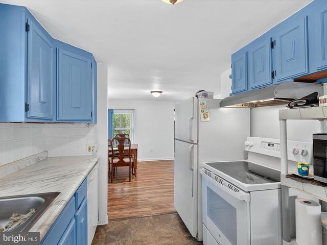 102 ALTOONA AVE, Enola, PA 17025