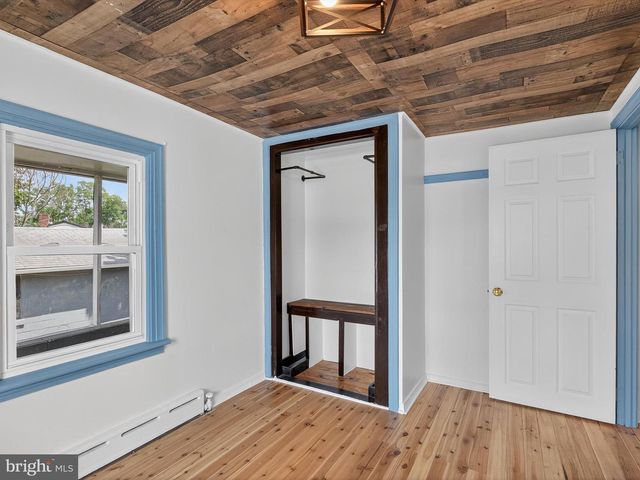 102 ALTOONA AVE, Enola, PA 17025