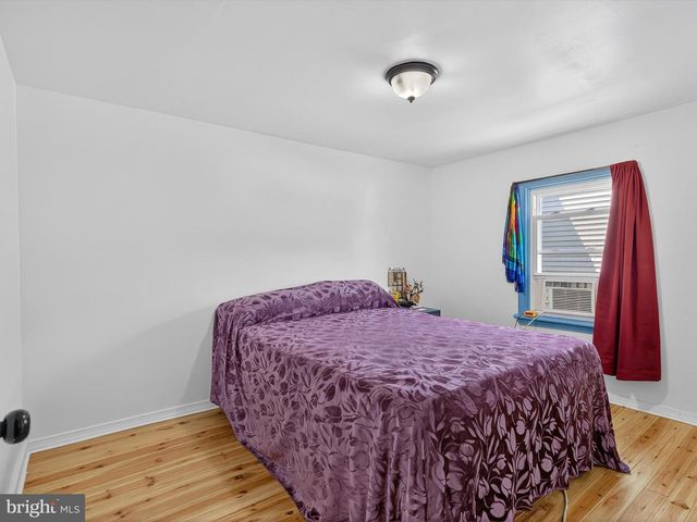 102 ALTOONA AVE, Enola, PA 17025