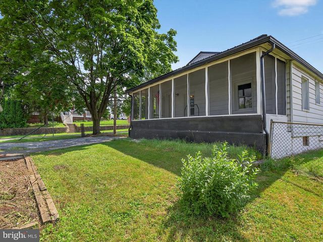102 ALTOONA AVE, Enola, PA 17025