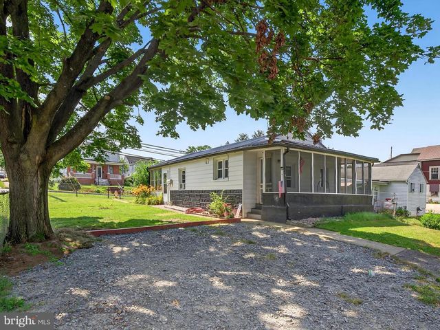 102 ALTOONA AVE, Enola, PA 17025
