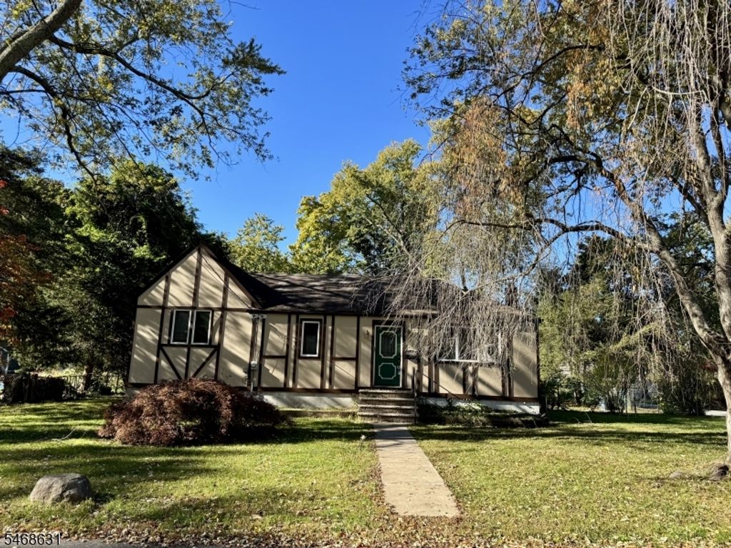 16 Linden Ave, Lincoln Park Boro, NJ 07035 — exterior