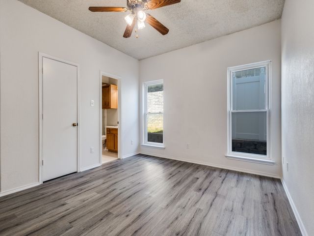 1815 Water Oak Drive, Lewisville, TX 75067