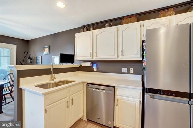 331 CLARKS WAY, York, PA 17403