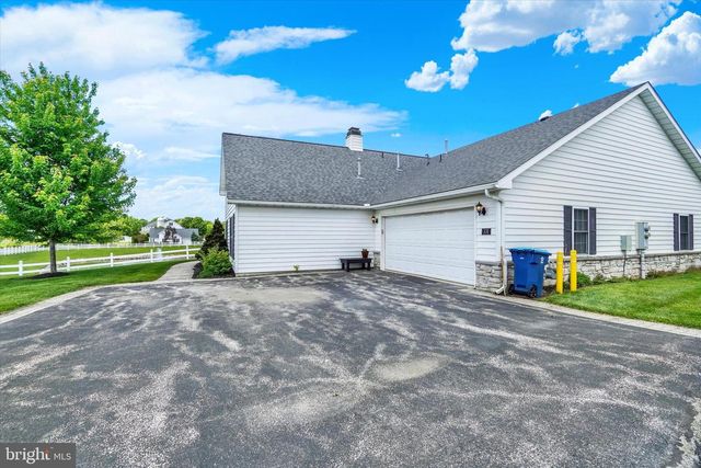 331 CLARKS WAY, York, PA 17403