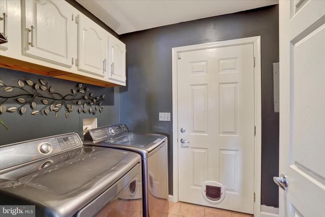 331 CLARKS WAY, York, PA 17403