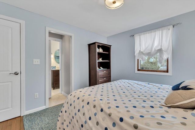 40 Woodside Drive, East Falmouth, MA 02536