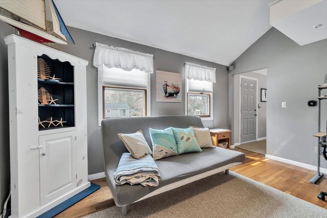 40 Woodside Drive, East Falmouth, MA 02536