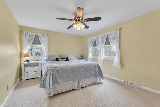 40 Woodside Drive, East Falmouth, MA 02536