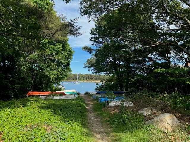 40 Woodside Drive, East Falmouth, MA 02536