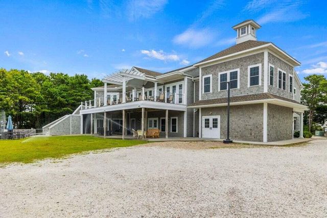 40 Woodside Drive, East Falmouth, MA 02536
