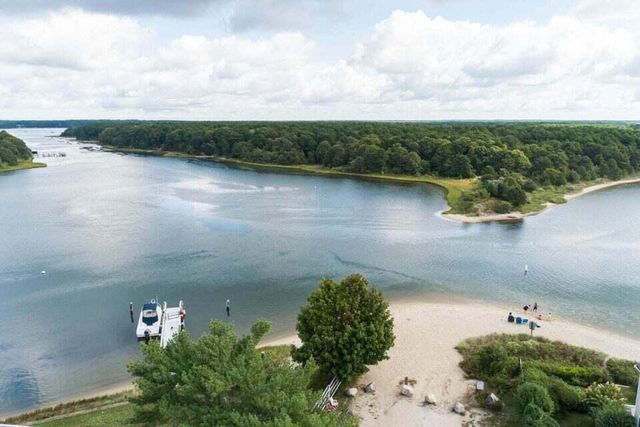 40 Woodside Drive, East Falmouth, MA 02536