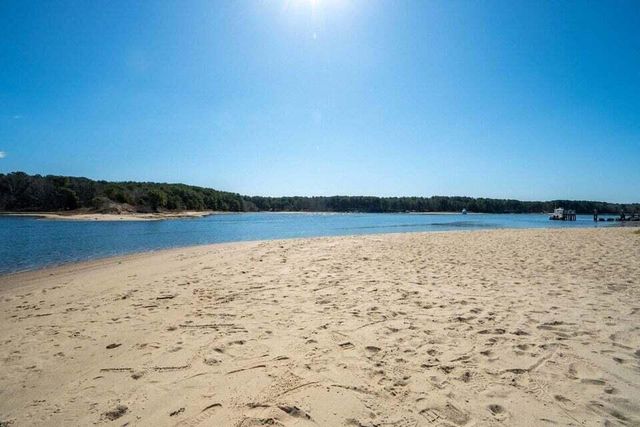 40 Woodside Drive, East Falmouth, MA 02536