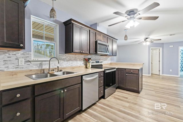 1152 D'Olive Street, Bay Minette, AL 36507