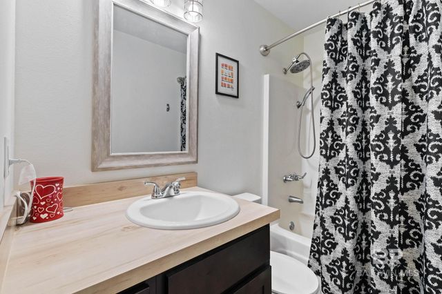 1152 D'Olive Street, Bay Minette, AL 36507