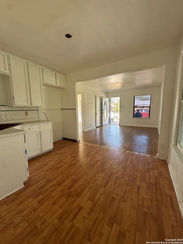 714 Rochambeau, San Antonio, TX 78214