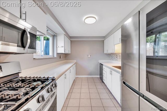 730 BOGIE LAKE Road, White Lake Charter Township, MI 48383