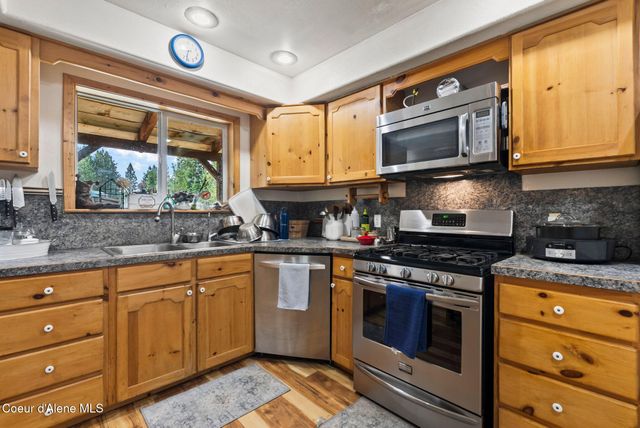 264 Rigby Rd, Bonners Ferry, ID 83805
