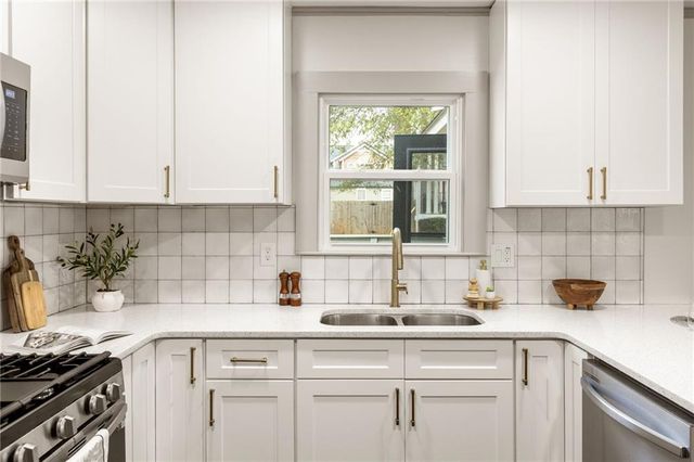 3455 Rainey Avenue, Hapeville, GA 30354