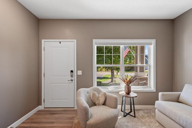 6877 Lasalle Circle NE, Albertville, MN 55301