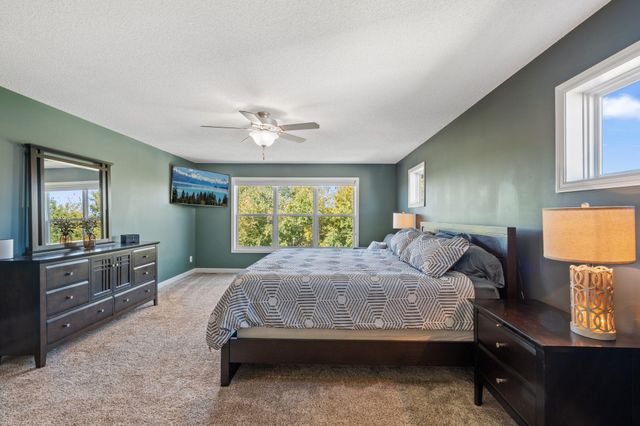 6877 Lasalle Circle NE, Albertville, MN 55301