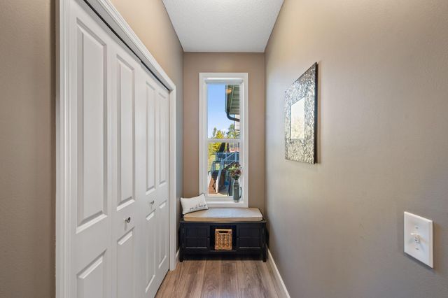 6877 Lasalle Circle NE, Albertville, MN 55301