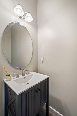 6877 Lasalle Circle NE, Albertville, MN 55301