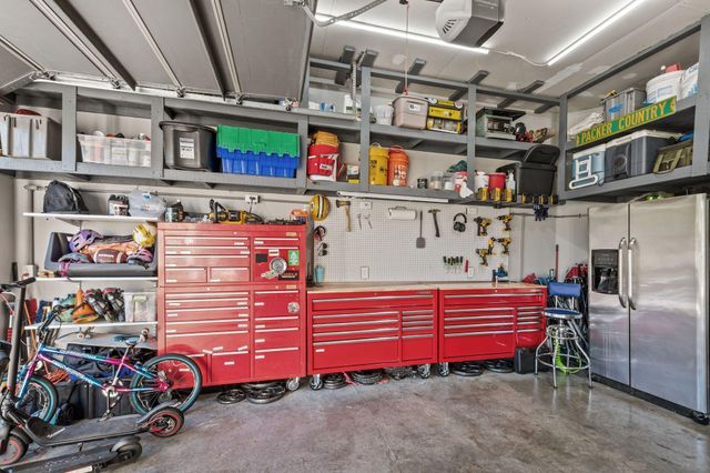 6877 Lasalle Circle NE, Albertville, MN 55301