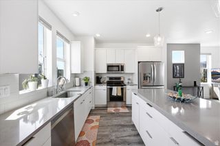 6382 W BIRCH RUN RD #330, South Jordan, UT 84009