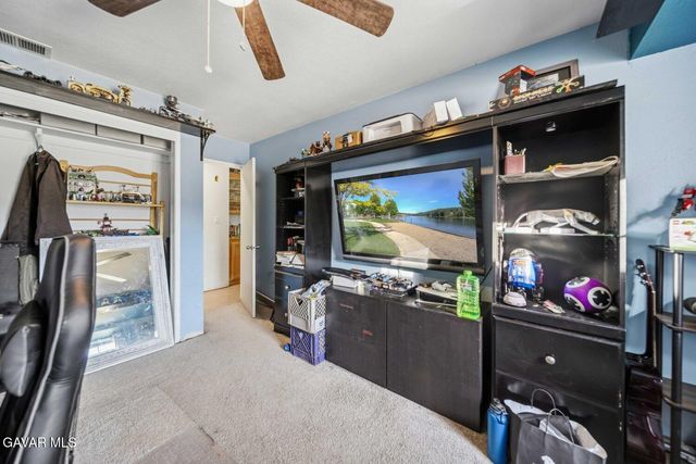 29961 Pinedale Drive, Tehachapi, CA 93561