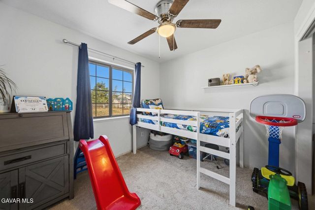 29961 Pinedale Drive, Tehachapi, CA 93561