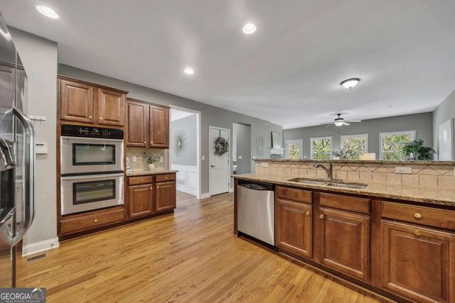 1025 Boxwood Lane, Canton, GA 30114