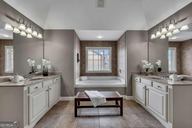 1025 Boxwood Lane, Canton, GA 30114