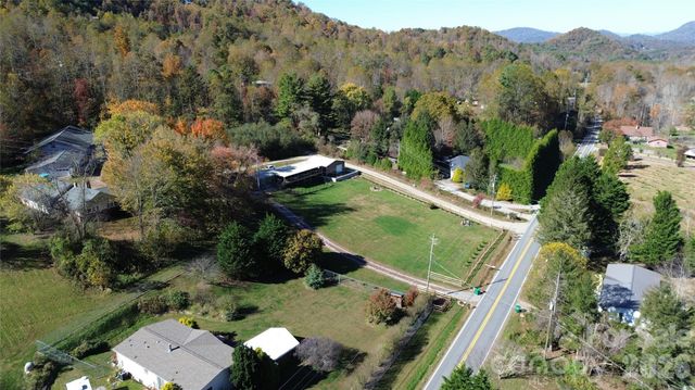 703 Garren Creek Road, Fairview, NC 28730