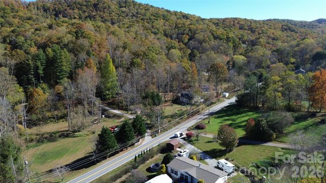 703 Garren Creek Road, Fairview, NC 28730