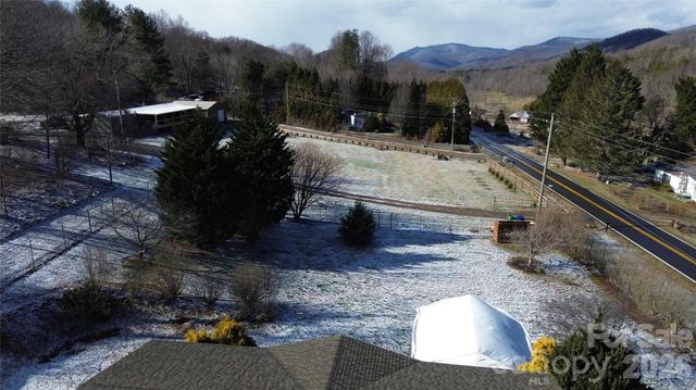 703 Garren Creek Road, Fairview, NC 28730