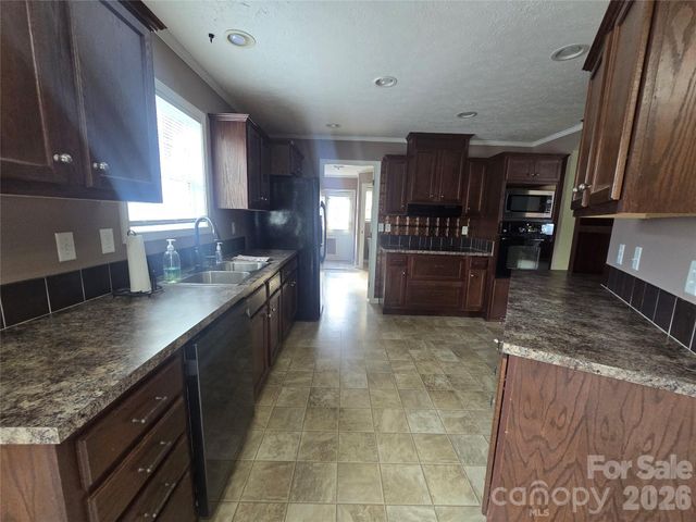 703 Garren Creek Road, Fairview, NC 28730