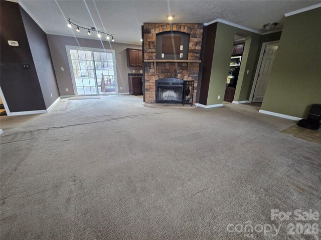 703 Garren Creek Road, Fairview, NC 28730