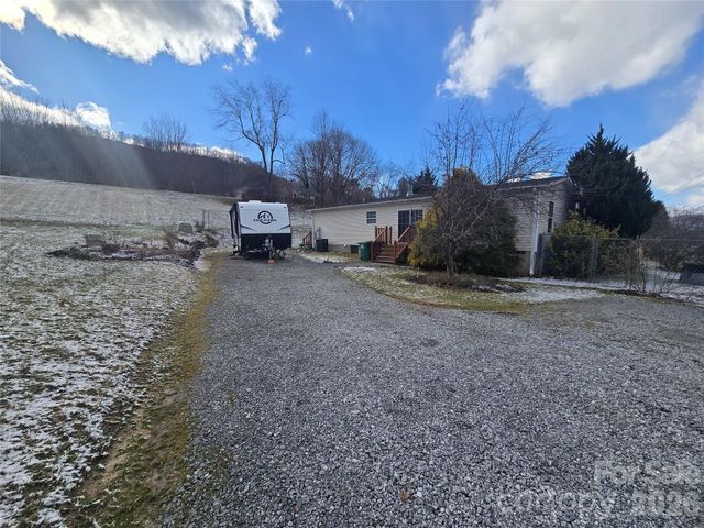 703 Garren Creek Road, Fairview, NC 28730