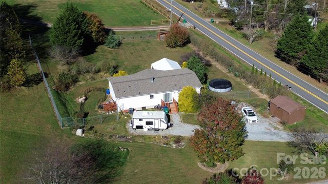 703 Garren Creek Road, Fairview, NC 28730