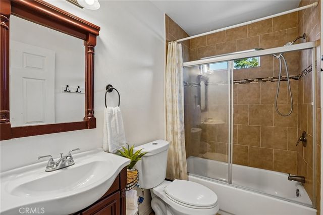 11421 Stanford Avenue, Los Angeles, CA 90059